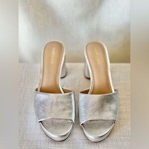 Brand New Veronica Beard Dali Metallic Leather Block-Heel Sandal